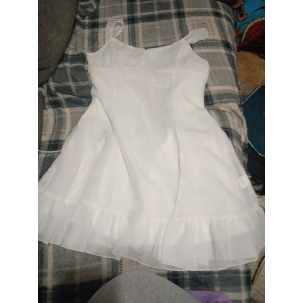 Brand new size small white open back dress-405123